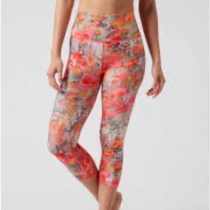 NWT Athleta Salutation Stash Pocket Elation Capri SP - pink orange grey